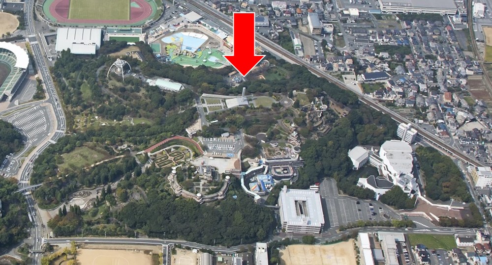 手柄山の慰霊塔