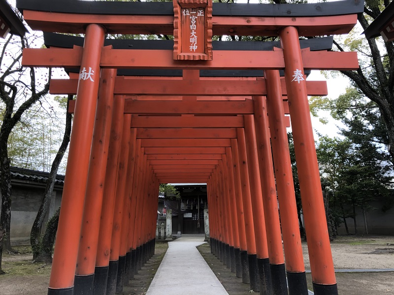松原神社の赤い鳥居