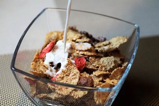 ミルクボーイ 出身