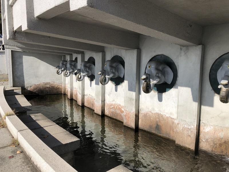 なごやまれいえん