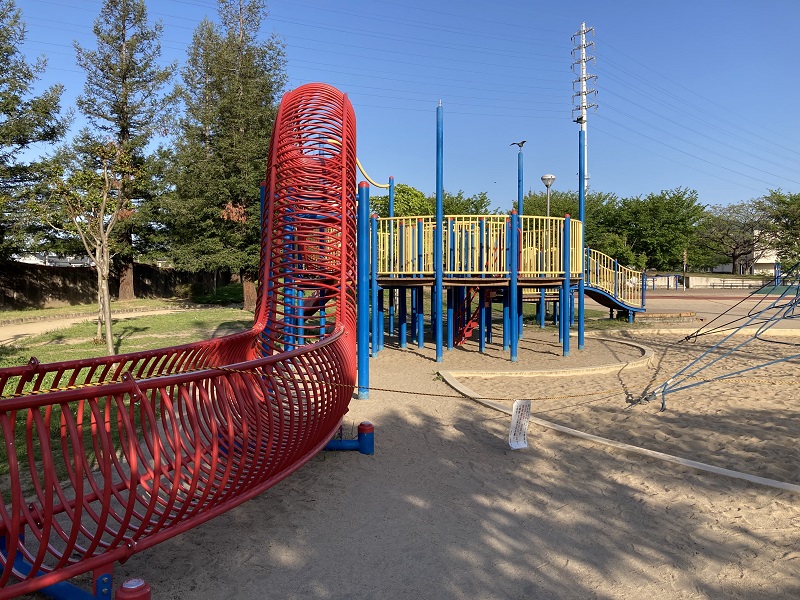 手柄山中央公園の遊具
