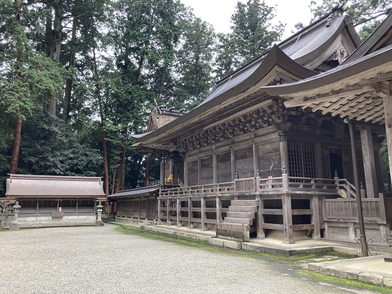 神社本殿