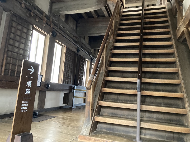 姫路城 階段 角度