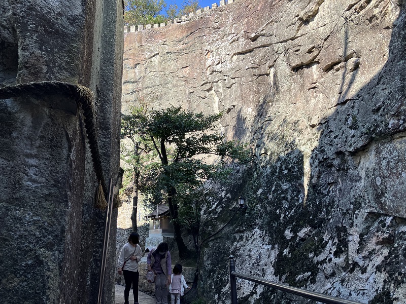 生石神社の構造